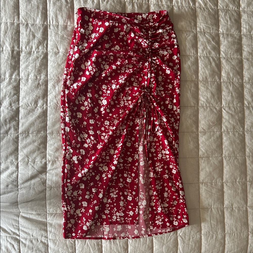 SHEIN Red Floral Pencil Skirt